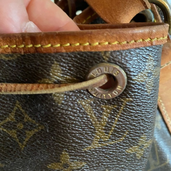 Custom painted Authentic Louis Vuitton Bucket Bag - Picture 5 of 16